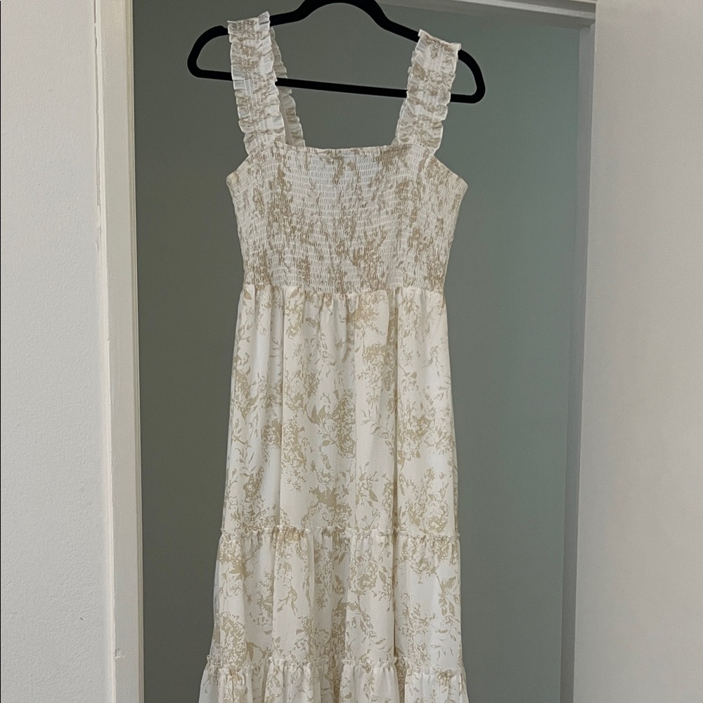 Elegant Cream Floral Women's Dress